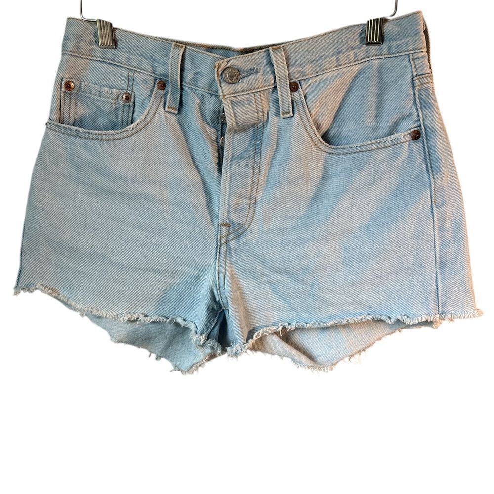Levi’s 501 Button Fly Light-wash Cutoff Denim Shorts 27 Festival staple classic